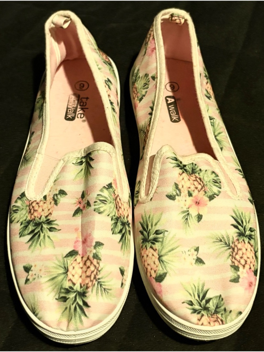 Take-a-Walk Pink Pineapple Slip-On Canvas flats size 9